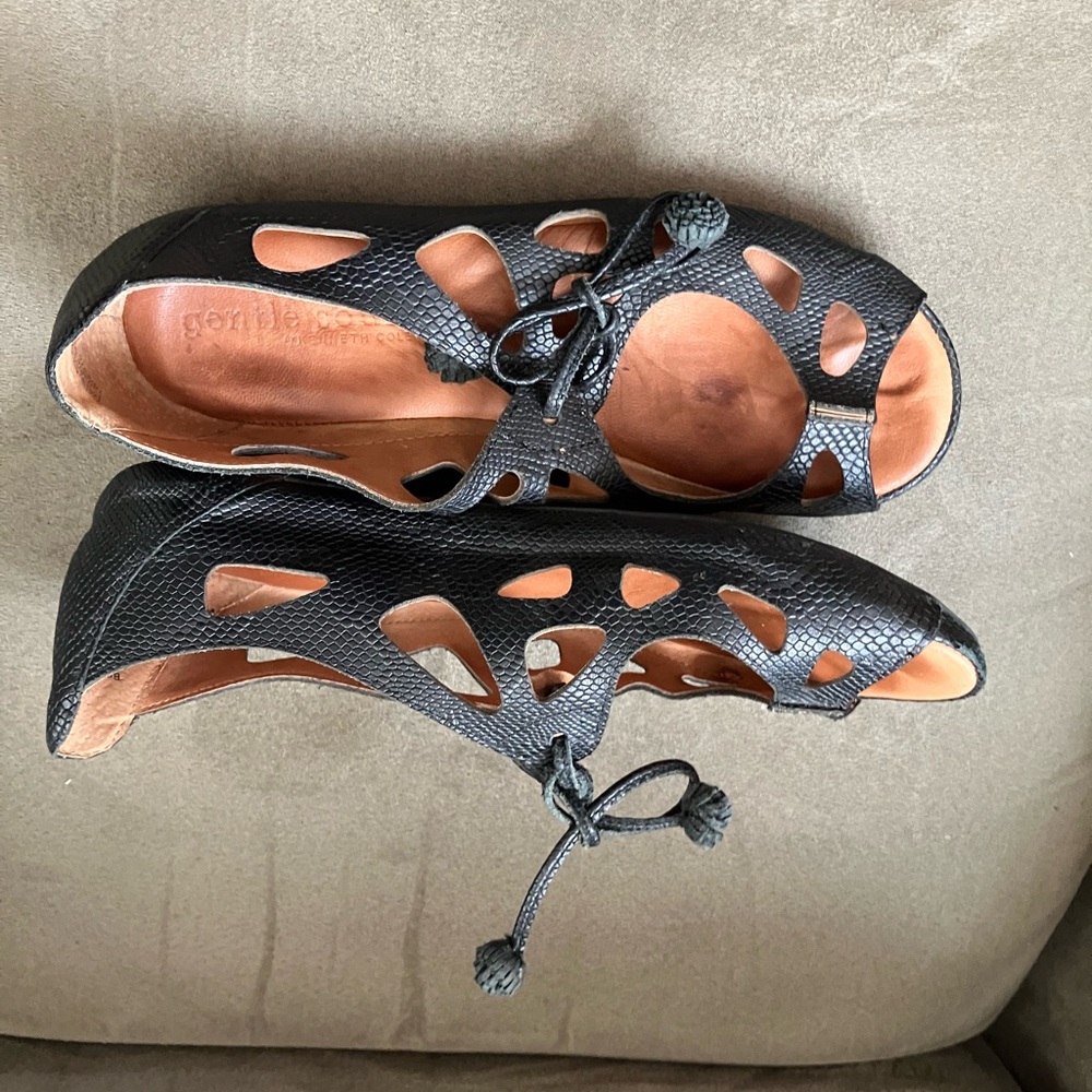 Gentle souls shoes - Picture 3 of 3